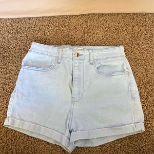 F21 light wash jean shorts